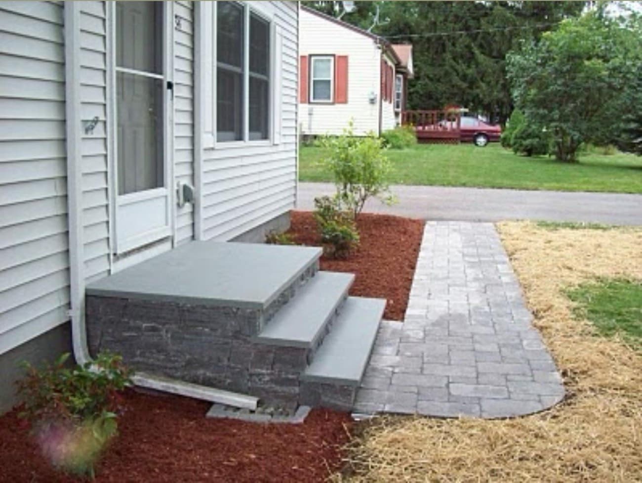 Bluestone Steps & Paver Walkway built by Levi Construction in RI & MA